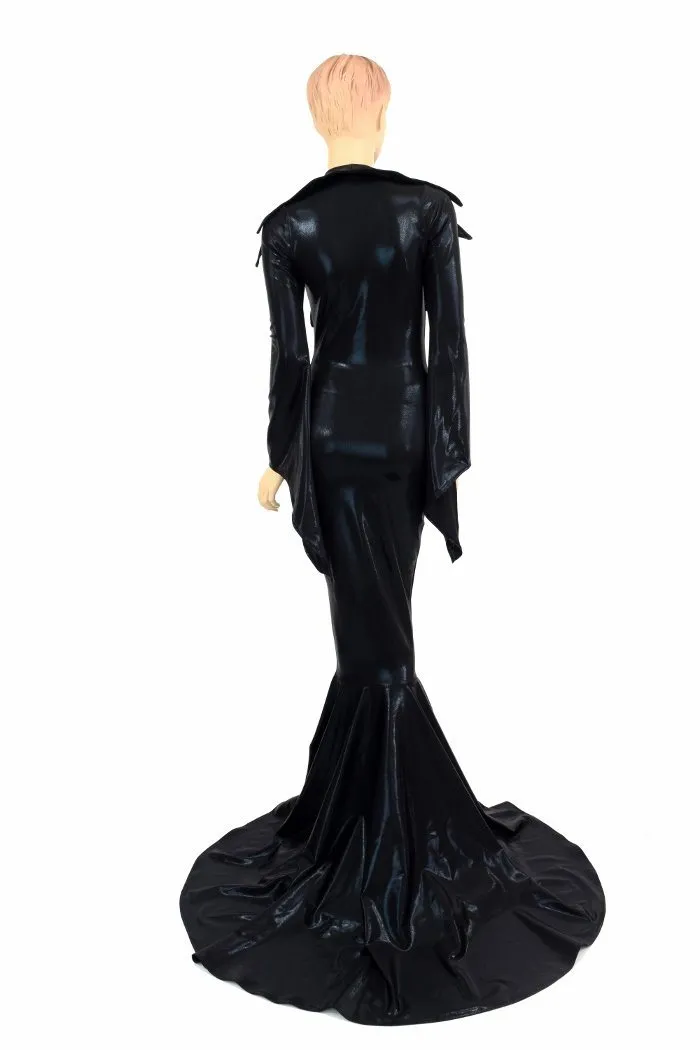 Demonica Collar Puddle Train Gown