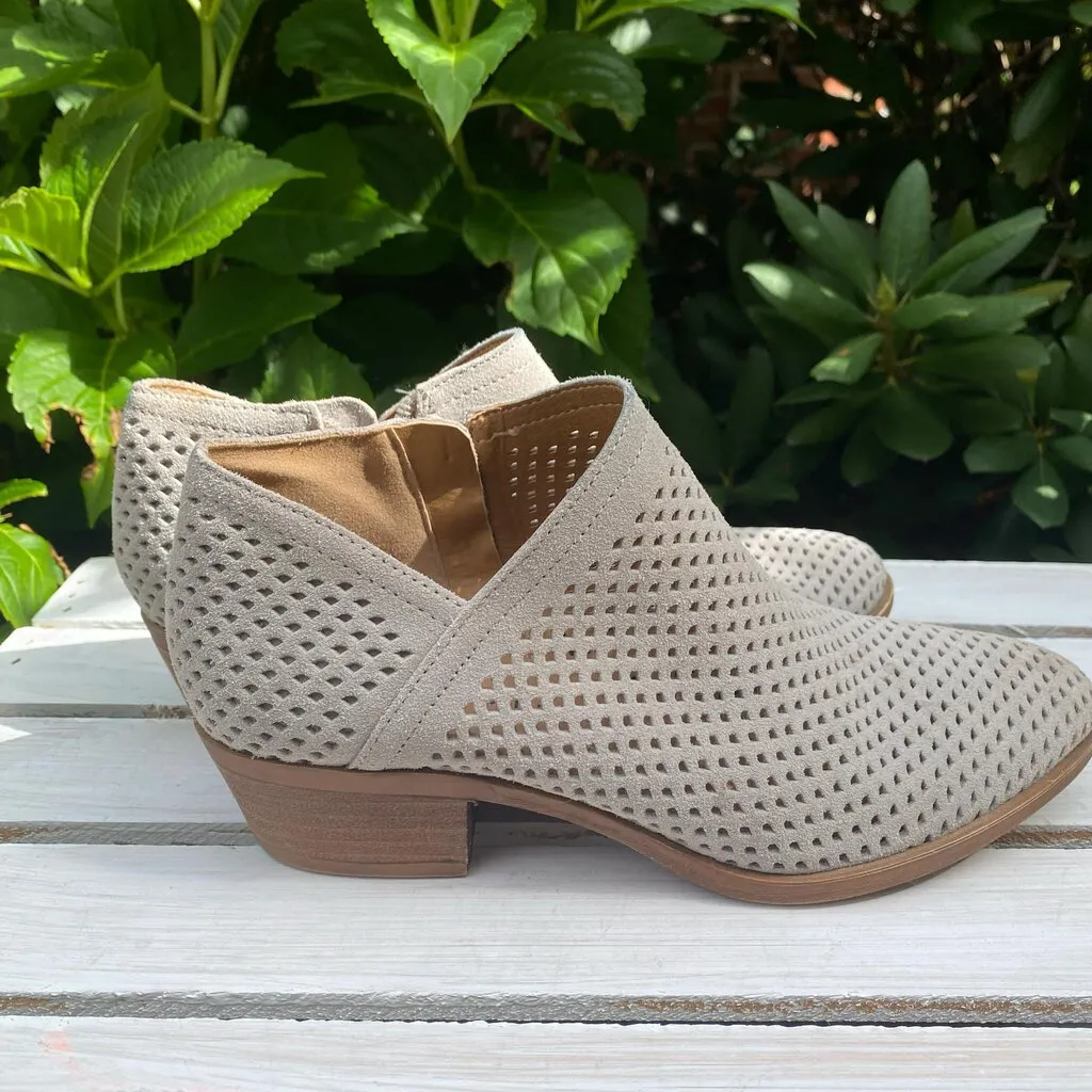 Lucky Brand Baylah Bootie - Size 6.5