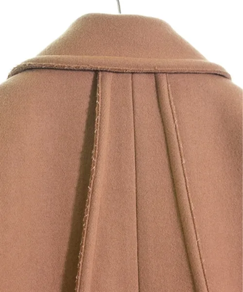 UN3D. Soutien collar coats