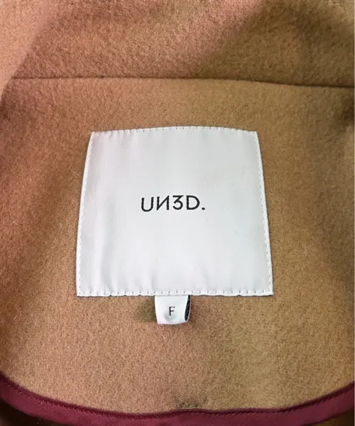 UN3D. Soutien collar coats