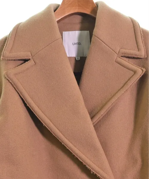 UN3D. Soutien collar coats